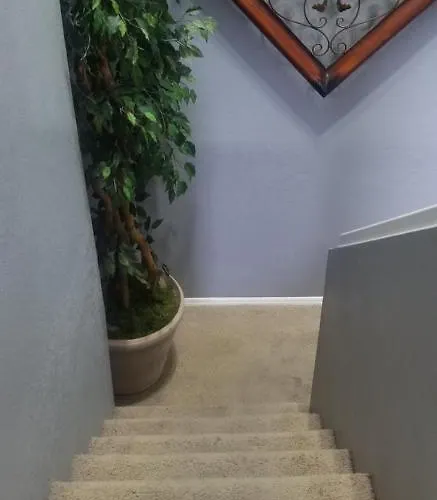 Riverview Townhouse *