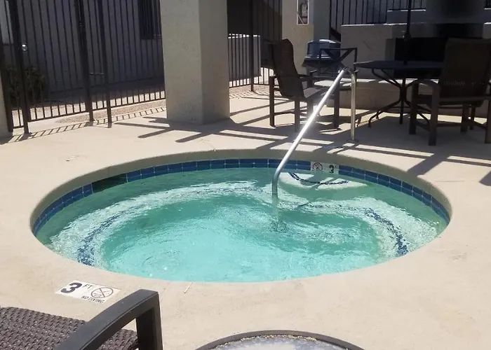 Riverview Townhouse Apartment Mesa