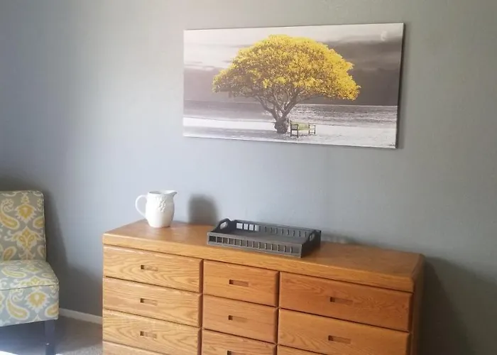 Riverview Townhouse Apartment